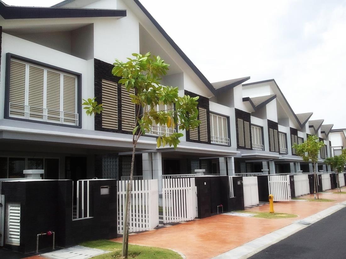 2 sty freehold terrace house sale temasya glenmarie saujana gnbhouse 1311 22 gnbhouse@6 - To rent or not to rent? That is the question.